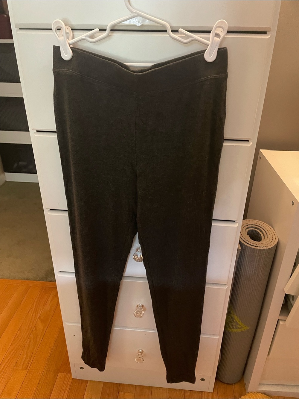GAP Charcoal High-Waist Leggings size medium